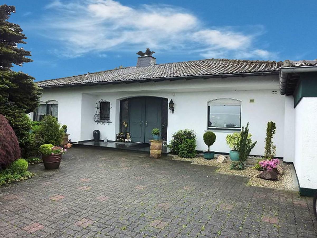 Bed And Breakfast Am Hoehenweg Warstein Exteriör bild